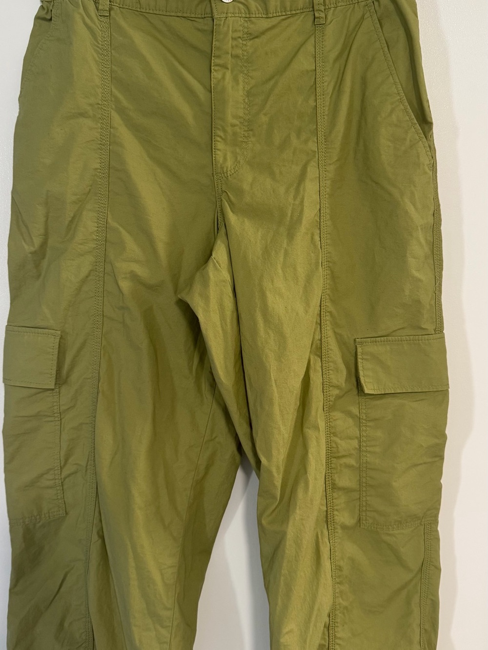 Women's Olive Cargo Pants with Utility Pockets